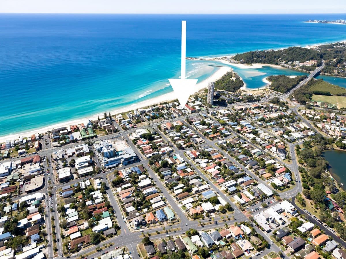 2/991 Gold Coast Highway, Palm Beach, Palm Beach - Image 1