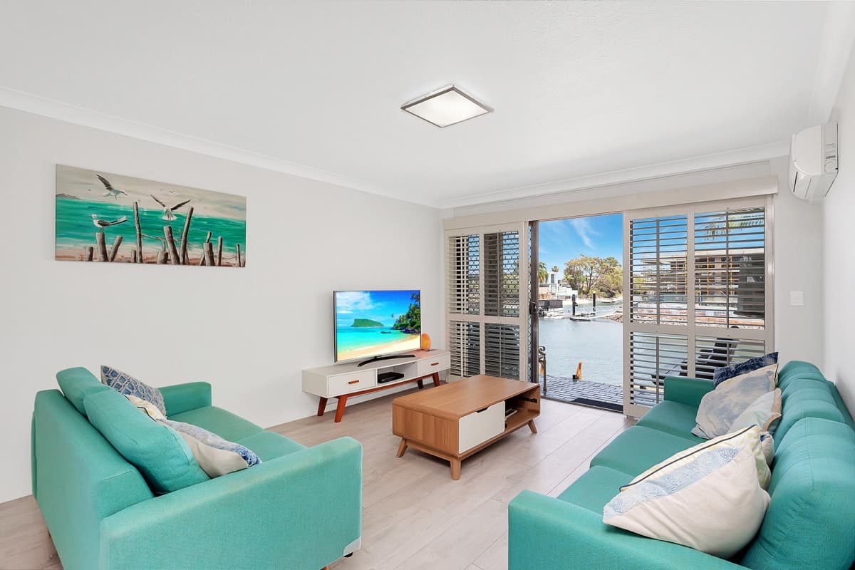 1/18-20 Sunshine Boulevard, Broadbeach Waters, Broadbeach Waters - Image 1