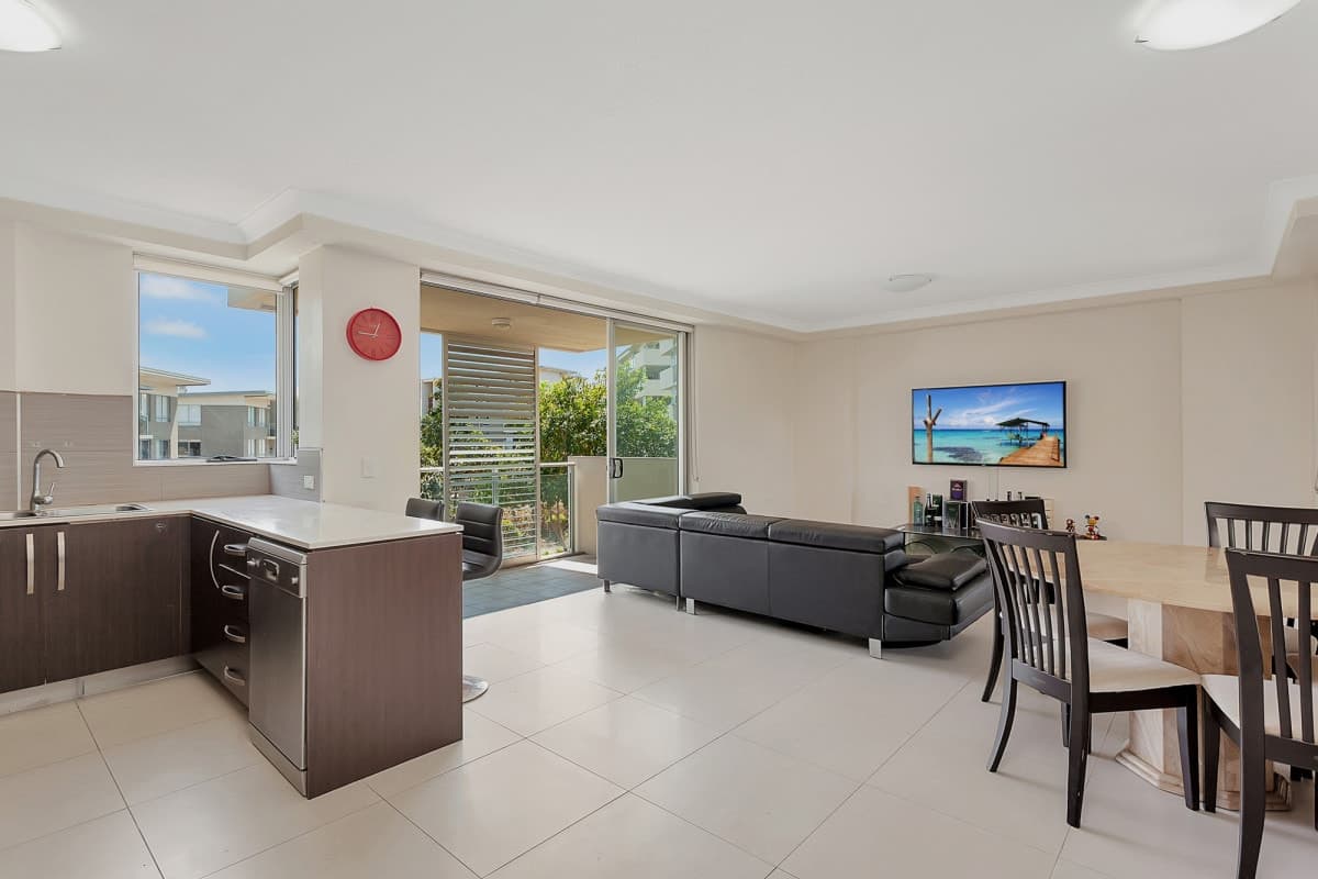 4306/12-14 Executive Drive, Burleigh Waters, Burleigh Waters - Thumbnail 2