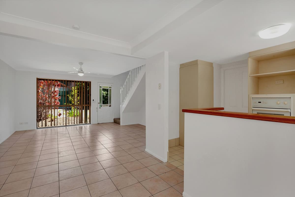 18/1 Township Drive, Burleigh Heads, Burleigh Heads - Thumbnail 2