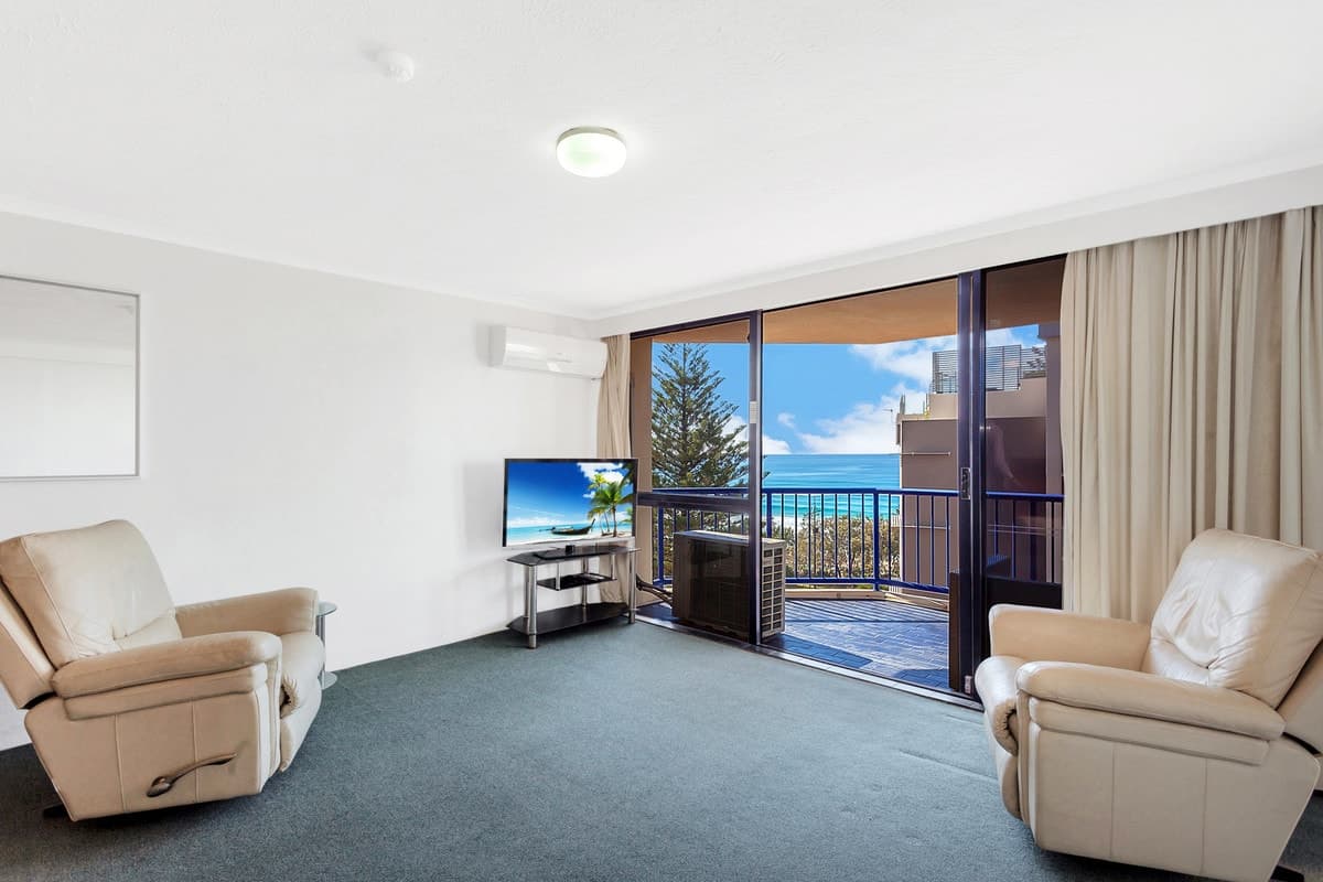 602/9 Laycock Street, Surfers Paradise, Surfers Paradise - Thumbnail 3