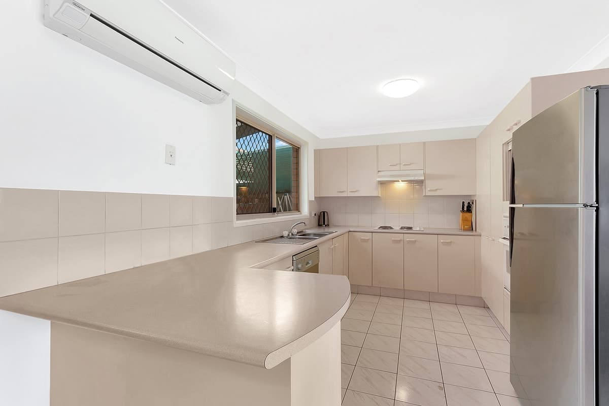 26/12 Bottlewood Court, Burleigh Waters, Burleigh Waters - Thumbnail 2