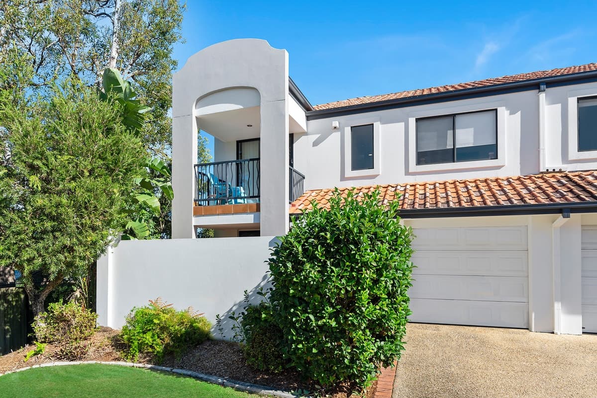 1404/2214 Gold Coast Highway, Mermaid Waters, Mermaid Waters - Image 1