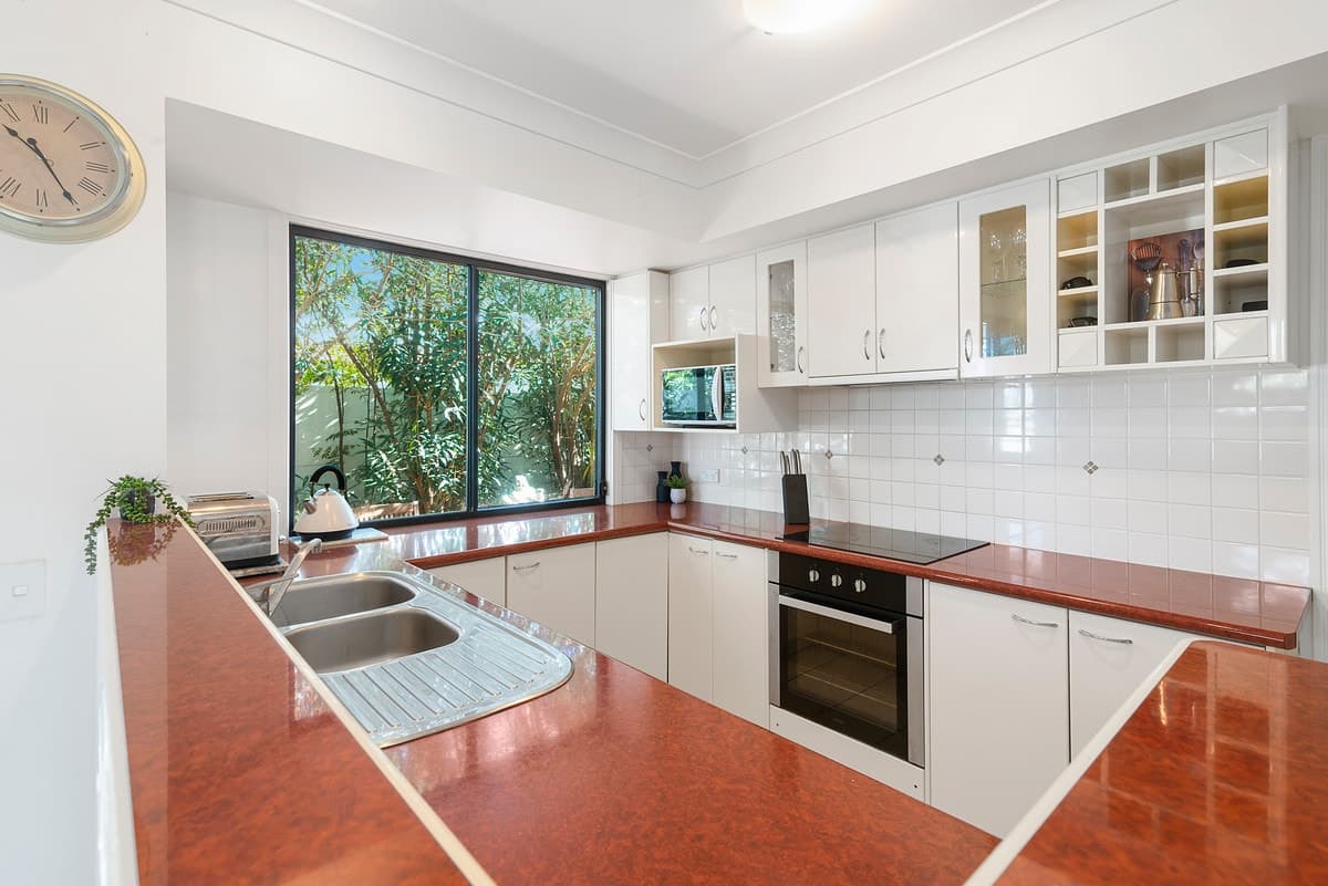 1404/2214 Gold Coast Highway, Mermaid Waters, Mermaid Waters - Thumbnail 4