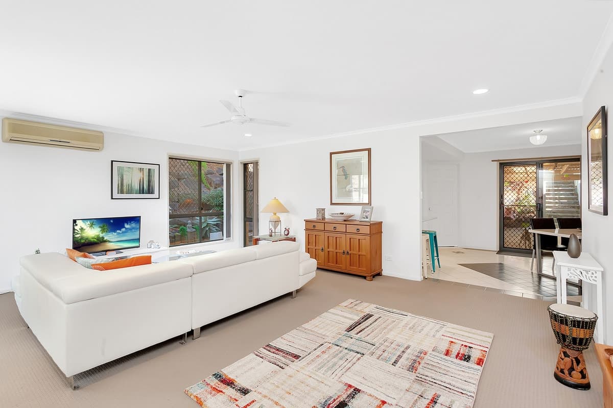 2/3 Tara Terrace, Carrara, Carrara - Thumbnail 3