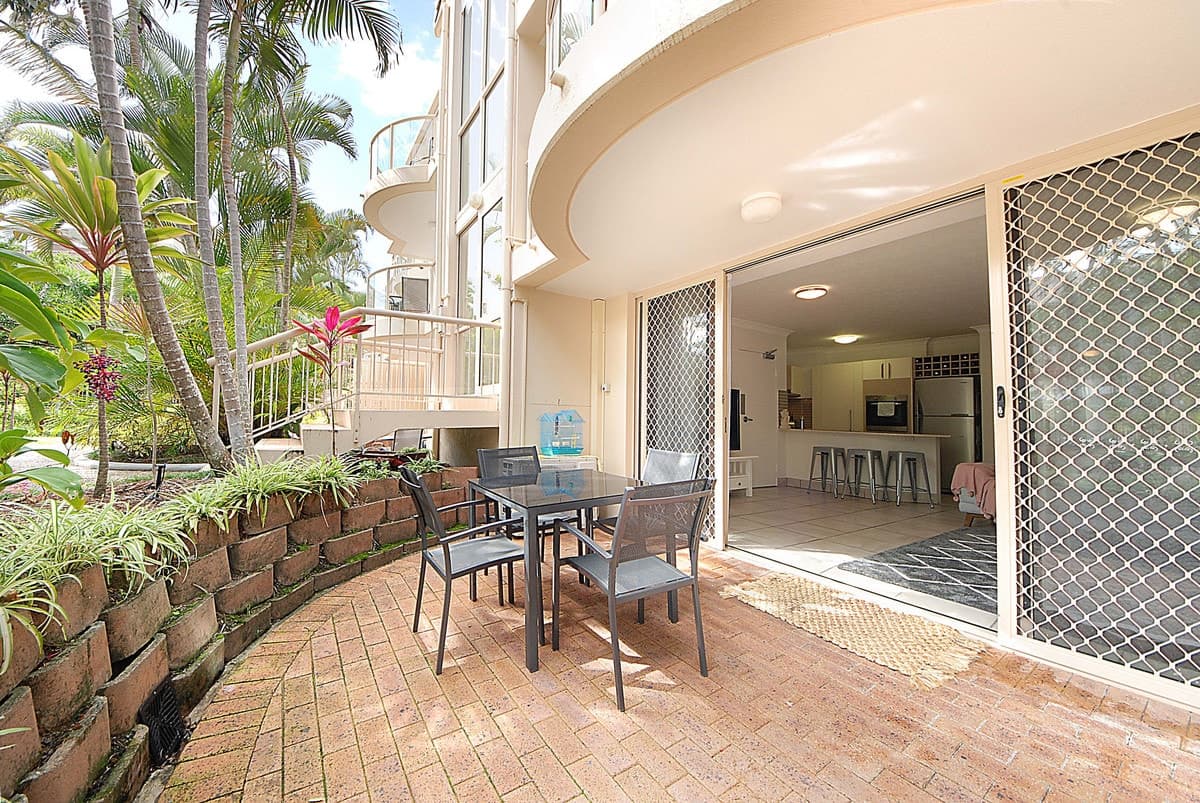4/15 Santa Monica Road, Miami, Miami - Thumbnail 2