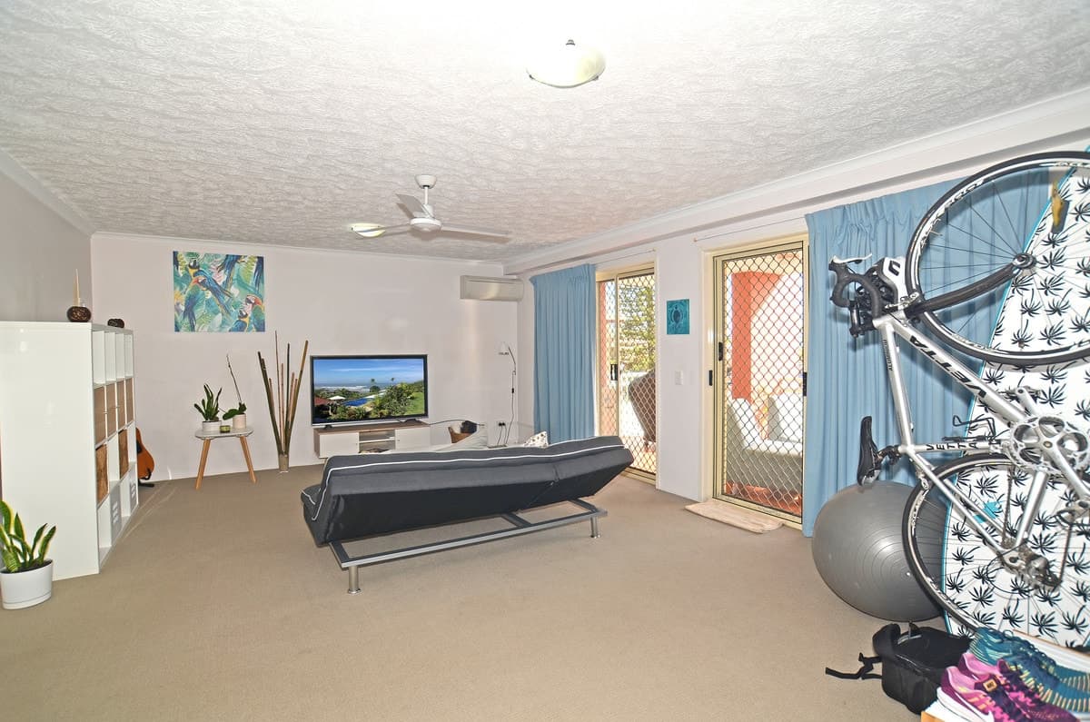 16/2103 Gold Coast Highway, Miami, Miami - Thumbnail 2