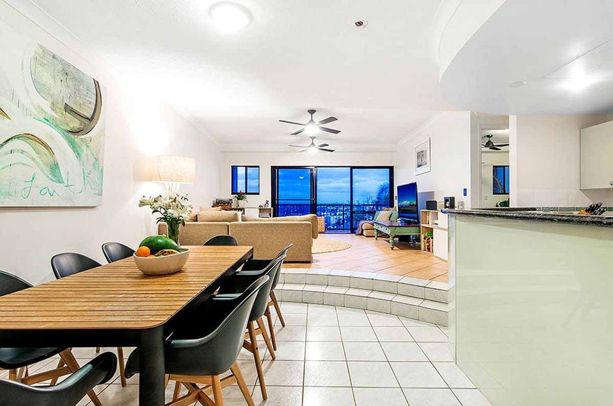 A18/1 Great Hall Drive, Miami, Miami - Thumbnail 3