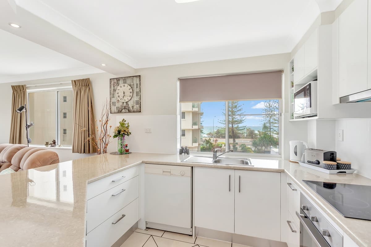 38/1911 Gold Coast Highway, Burleigh Heads, Burleigh Heads - Thumbnail 3