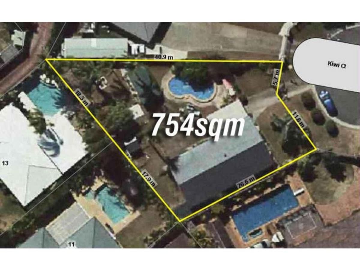 6 Kiwi Court, BURLEIGH WATERS, Burleigh Waters - Thumbnail 3