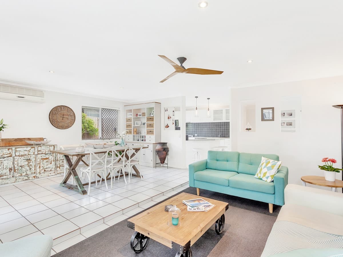 152 Nobby Parade, Miami, Miami - Image 1