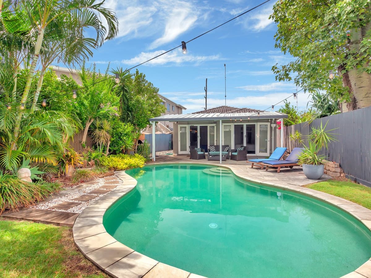 152 Nobby Parade, Miami, Miami - Thumbnail 2