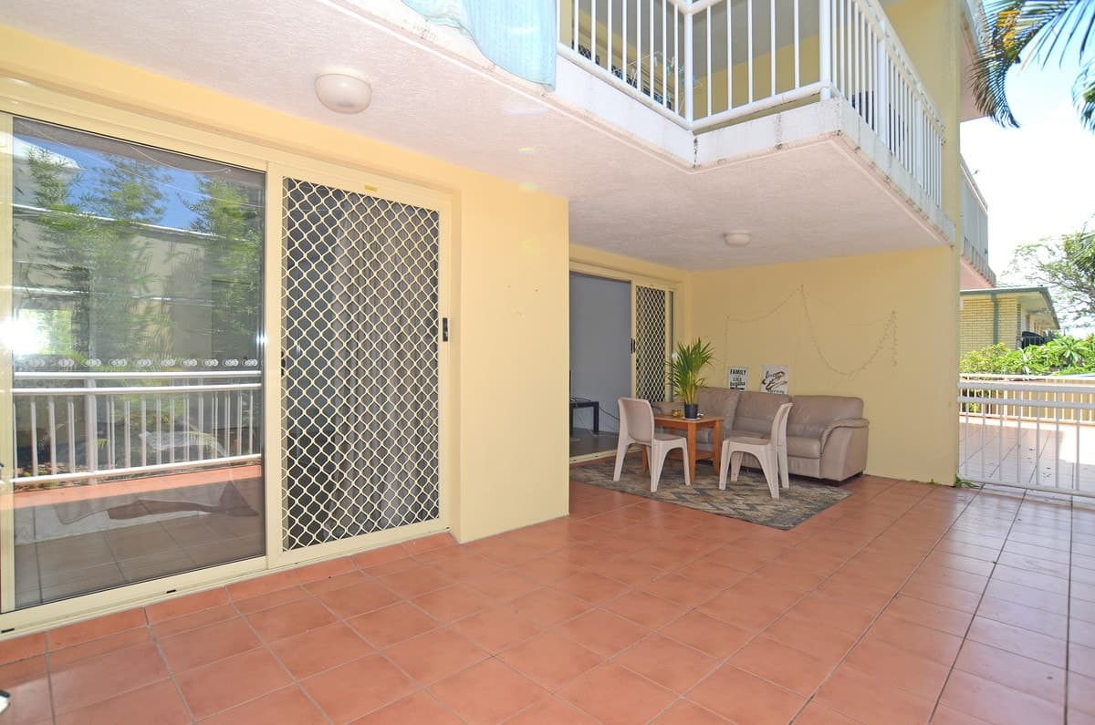 4/2103 Gold Coast Highway, Miami, Miami - Image 1