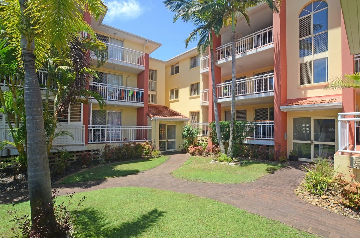4/2103 Gold Coast Highway, Miami, Miami - Thumbnail 4