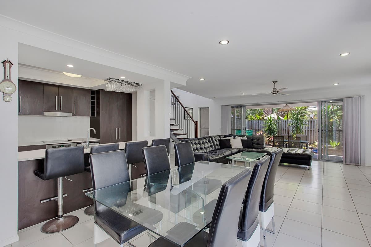 50 Barcelona Way, Burleigh Waters, Burleigh Waters - Thumbnail 2