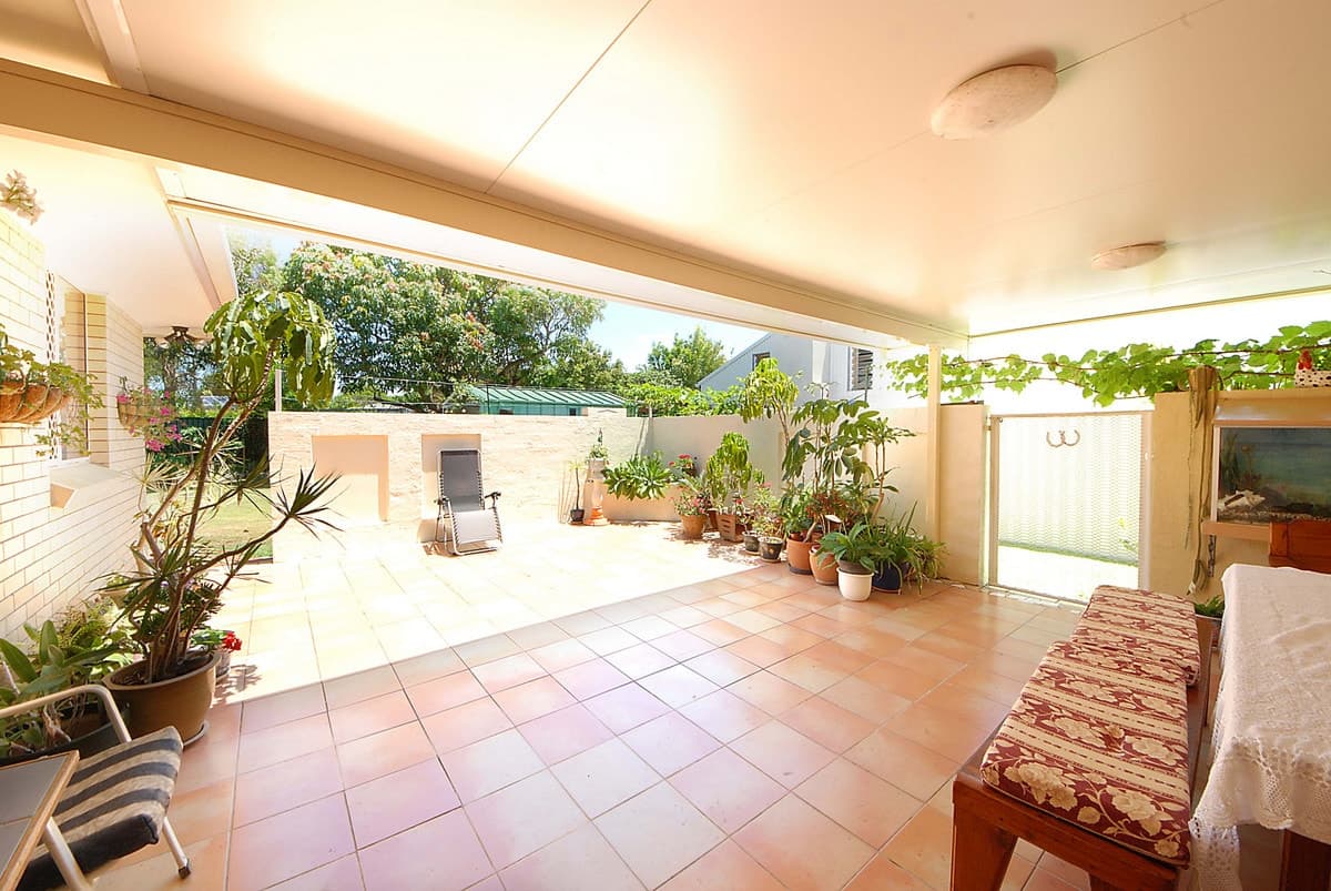 10 Curlew Crescent, Burleigh Waters, Burleigh Waters - Thumbnail 8
