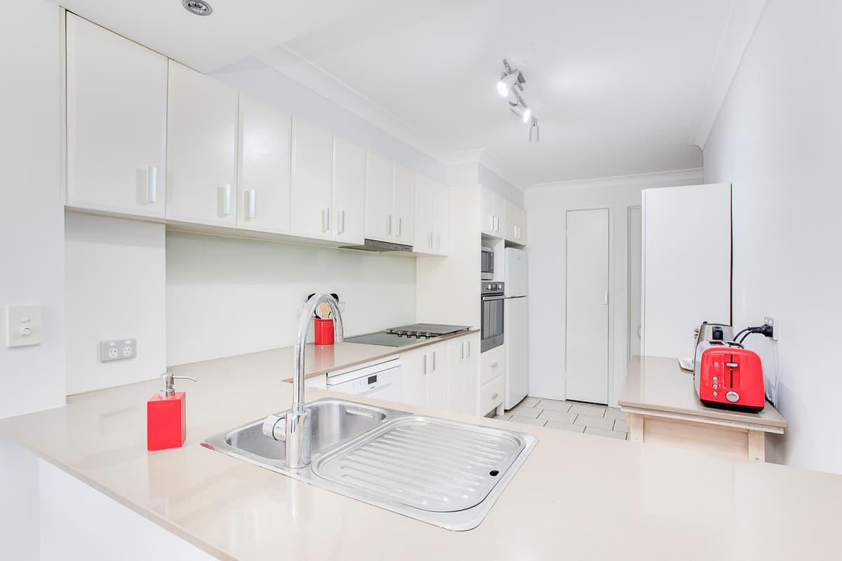 13/22 Dunlin Drive, Burleigh Waters, Burleigh Waters - Thumbnail 3