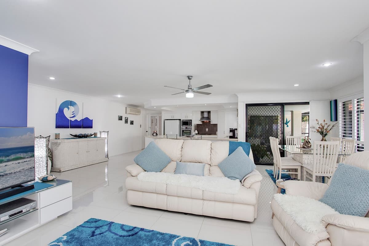 35 Sea Eagle Drive, Burleigh Waters, Burleigh Waters - Thumbnail 3