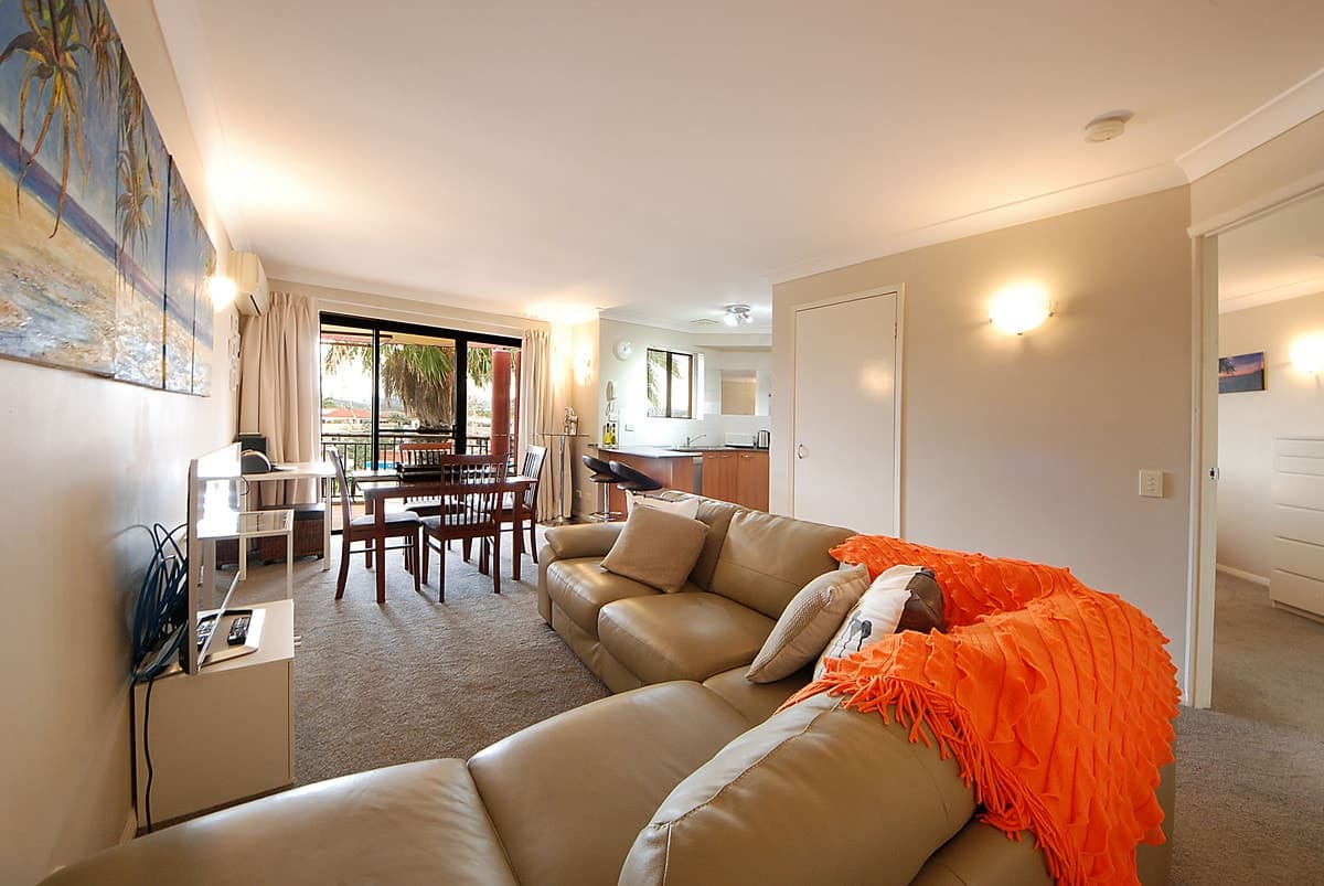 26/5 Fourth Avenue, Burleigh Heads, Burleigh Heads - Image 1