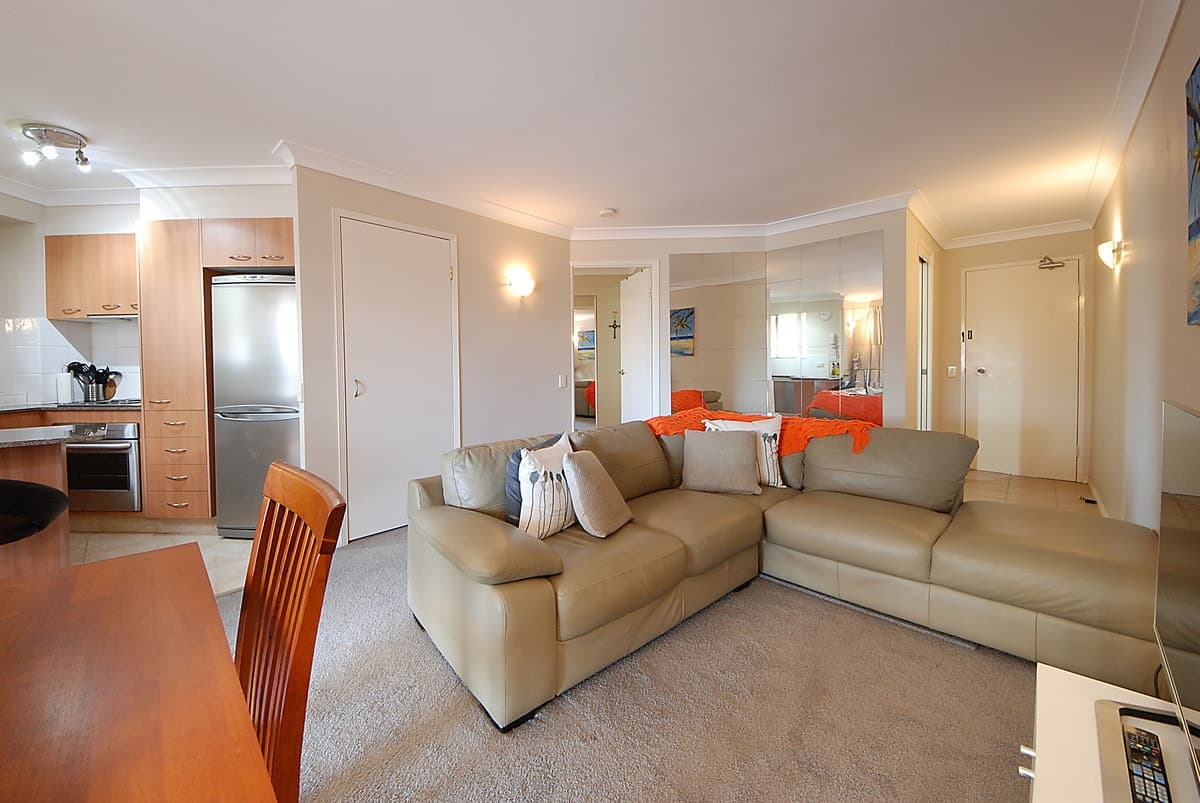 26/5 Fourth Avenue, Burleigh Heads, Burleigh Heads - Thumbnail 2