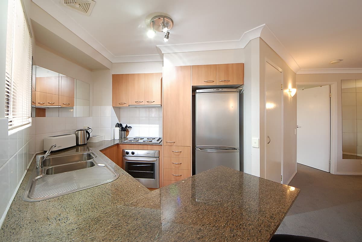 26/5 Fourth Avenue, Burleigh Heads, Burleigh Heads - Thumbnail 4