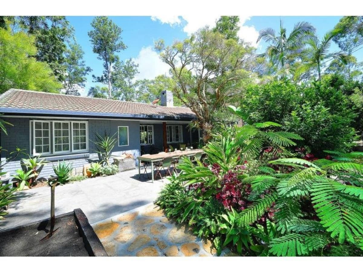 5 Kabool Road, BURLEIGH HEADS, Burleigh Heads - Image 1