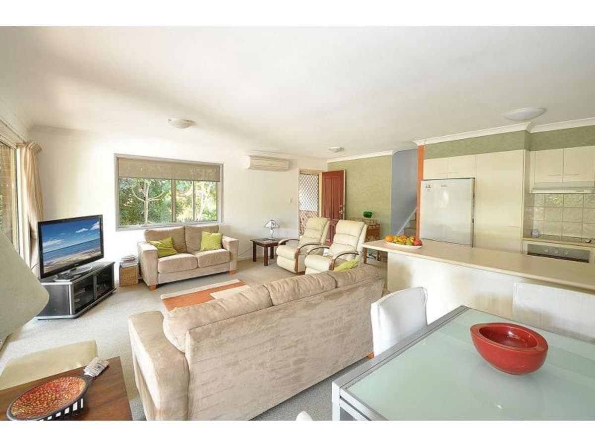 1/5 Kingia Court, BURLEIGH HEADS, Burleigh Heads - Thumbnail 3