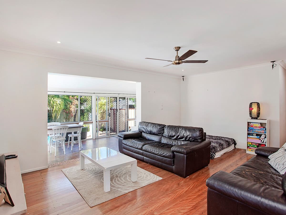 27 Banksia Broadway, Burleigh Waters, Burleigh Waters - Thumbnail 6