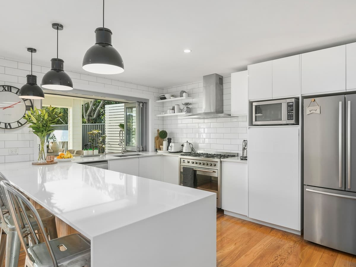 3 Honeyeater Drive, Burleigh Waters, Burleigh Waters - Thumbnail 2