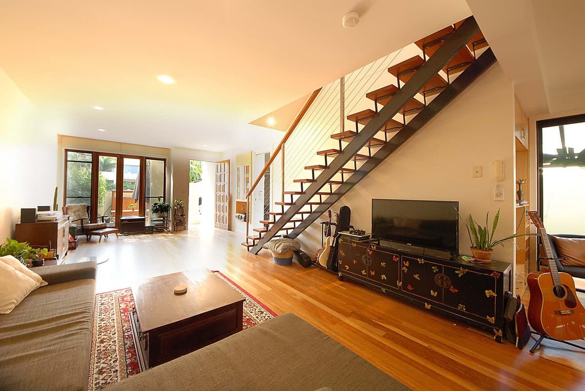 1/18 Santa Monica Road, Miami, Miami - Thumbnail 2