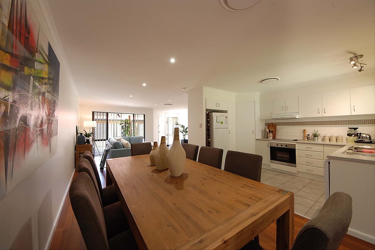 66/12 Landau Court, Miami, Miami - Thumbnail 5