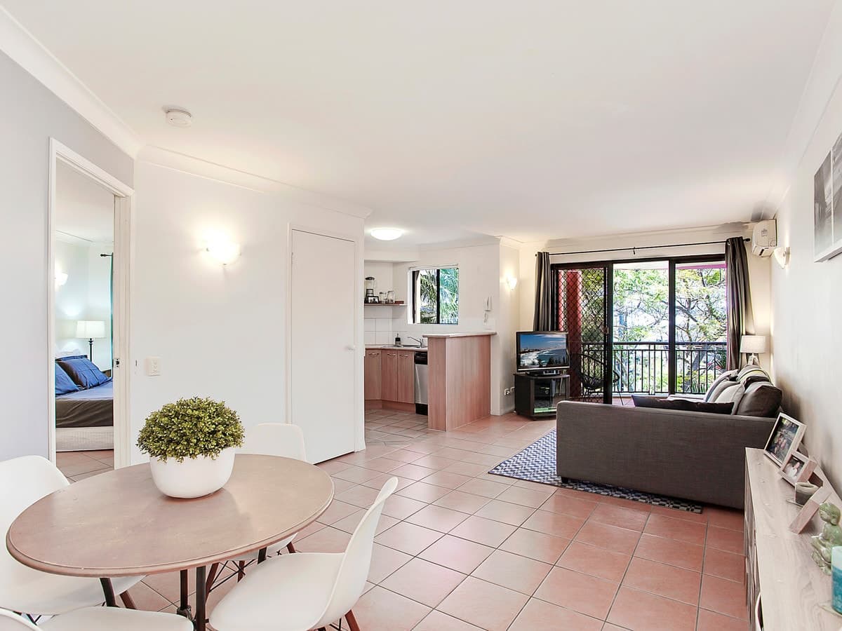 29/5 Fourth Avenue, Burleigh Heads, Burleigh Heads - Image 1
