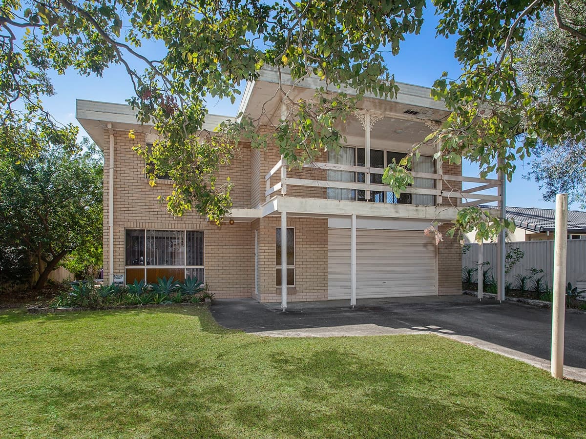 18 Bluejay Street, Burleigh Waters, Burleigh Waters - Thumbnail 3