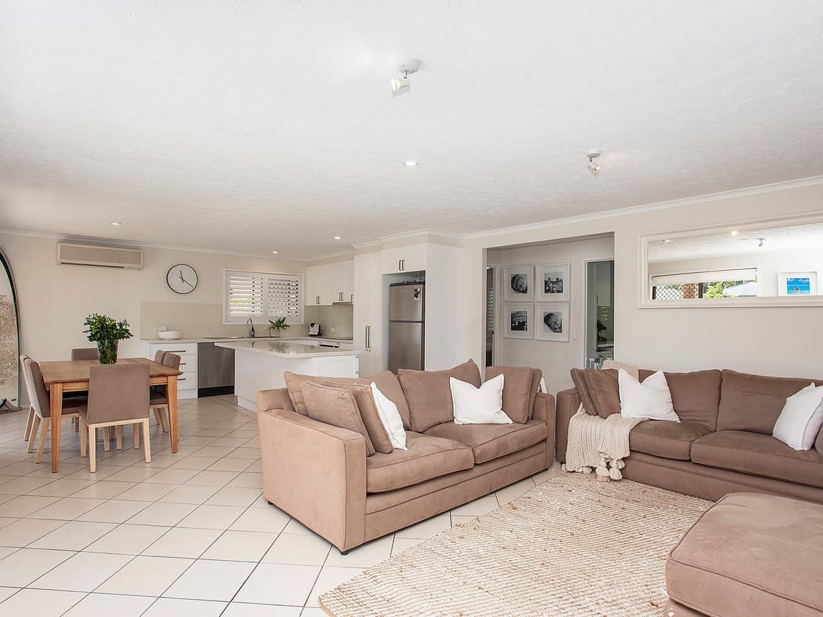 96 Acanthus Avenue, Burleigh Heads, Burleigh Heads - Thumbnail 3