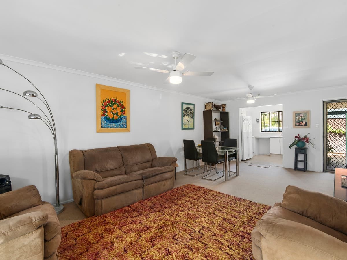 93/12 Landau Court, Miami, Miami - Thumbnail 2