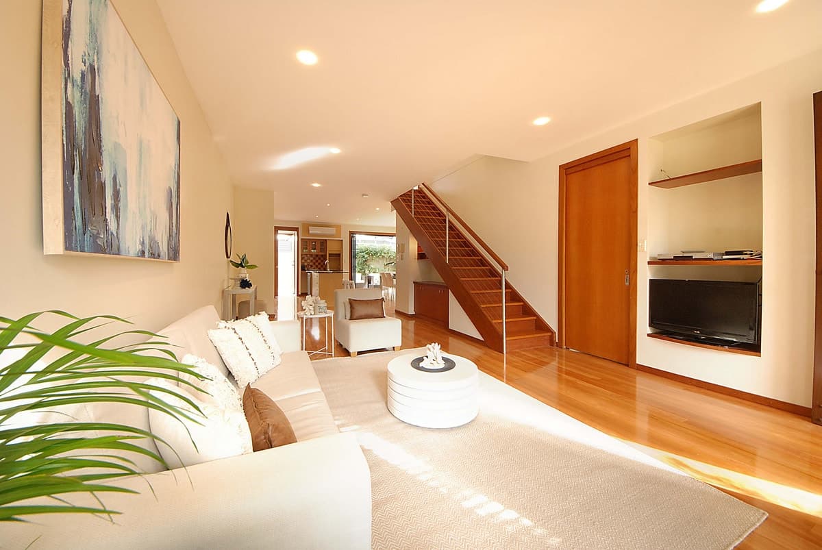2/18 Santa Monica Road, Miami, Miami - Thumbnail 4