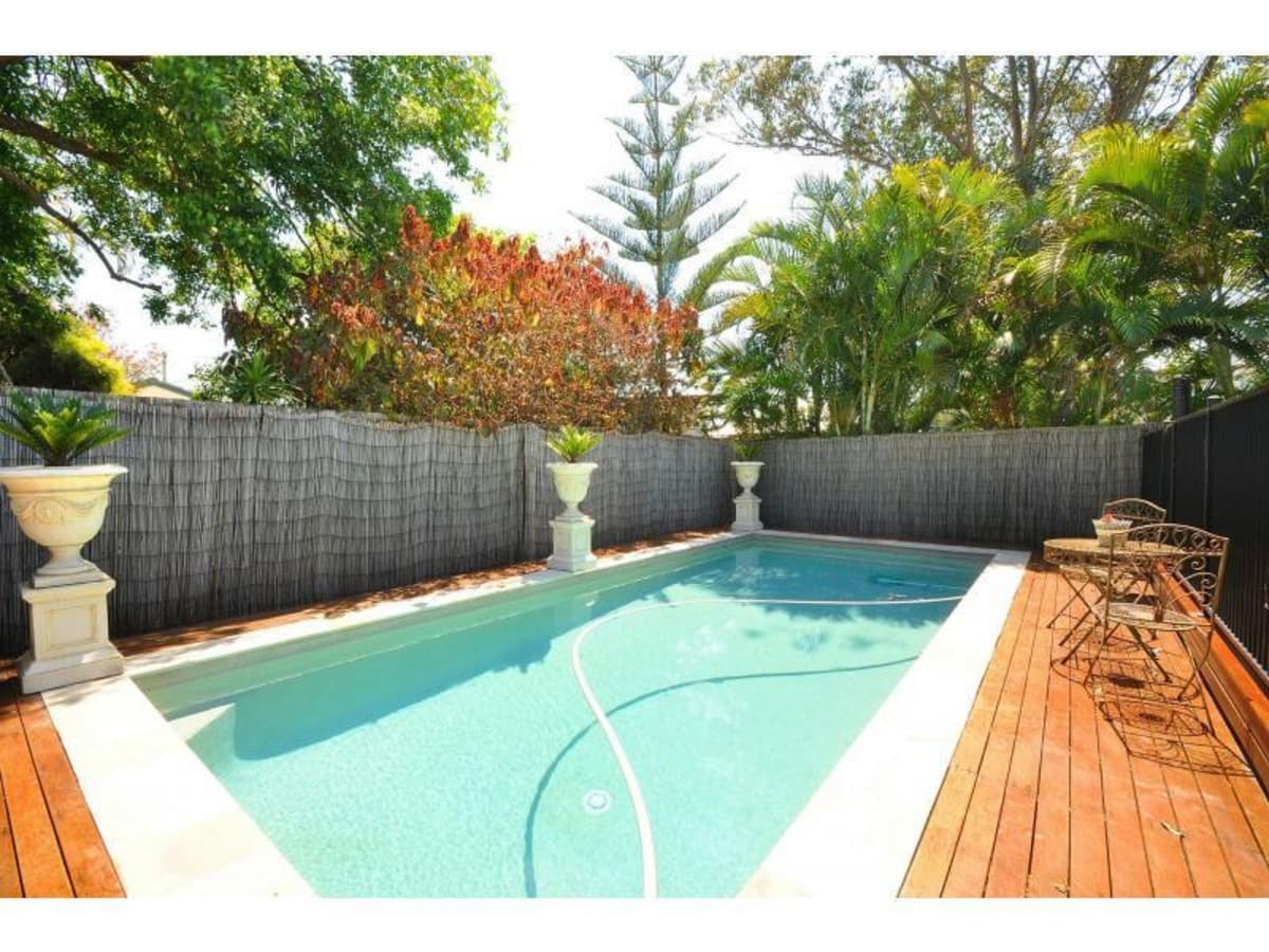 132 Nobby Parade, MIAMI, Miami - Thumbnail 3