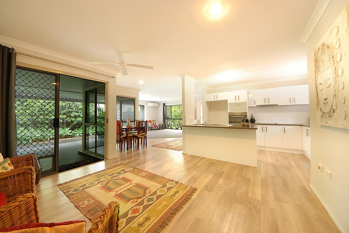9 Rainbird Close, Burleigh Waters, Burleigh Waters - Thumbnail 3