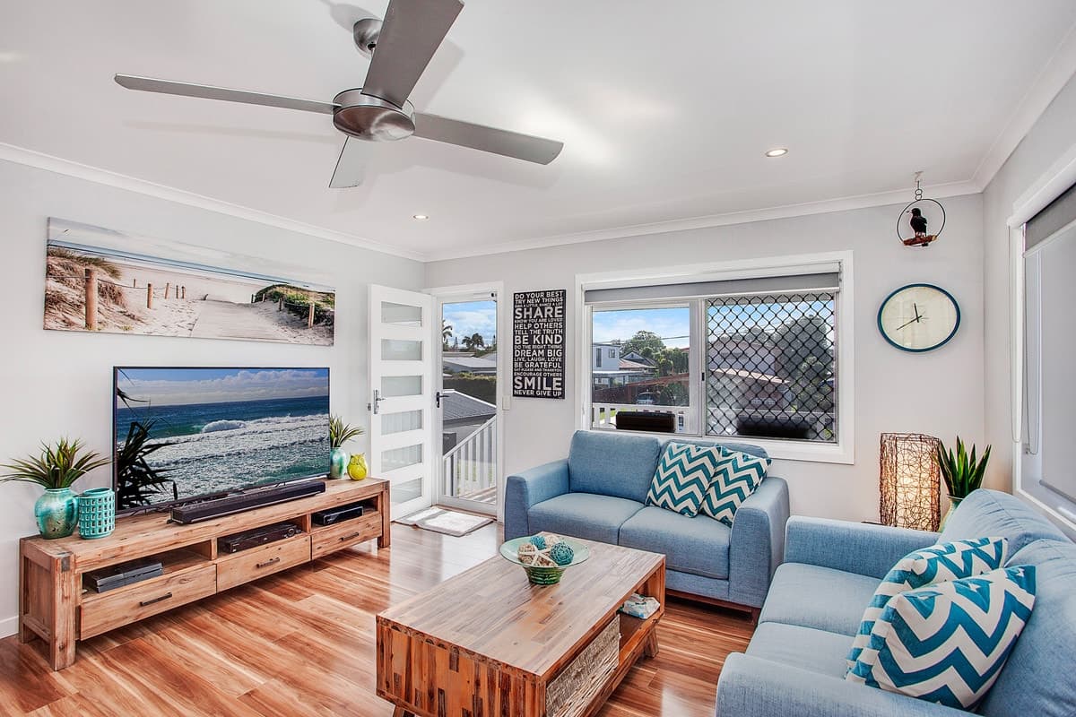 70 Kiers Road, Miami, Miami - Image 1