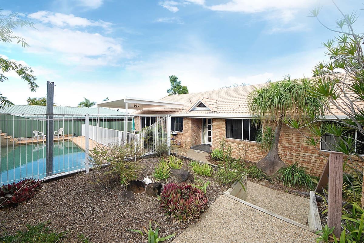 22 Swanbourne Way, Elanora, Elanora - Image 1
