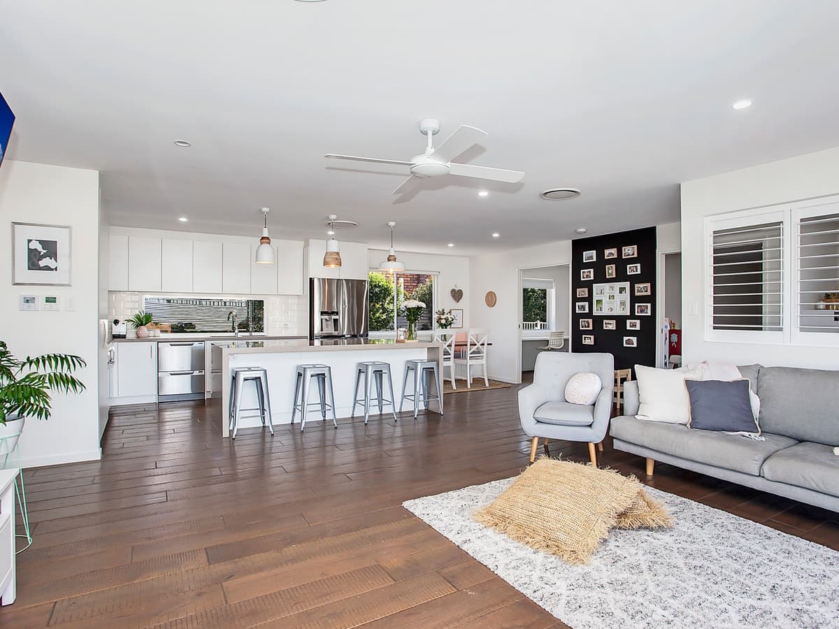 116 Burleigh Street, Burleigh Waters, Burleigh Waters - Thumbnail 2