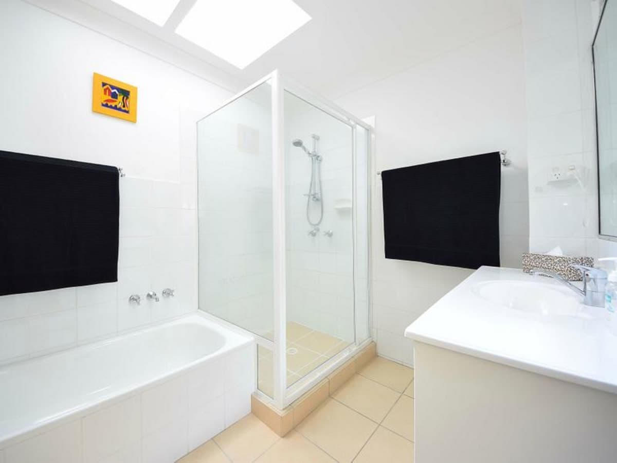 5/4 Aquila Court, MERMAID WATERS, Mermaid Waters - Thumbnail 7