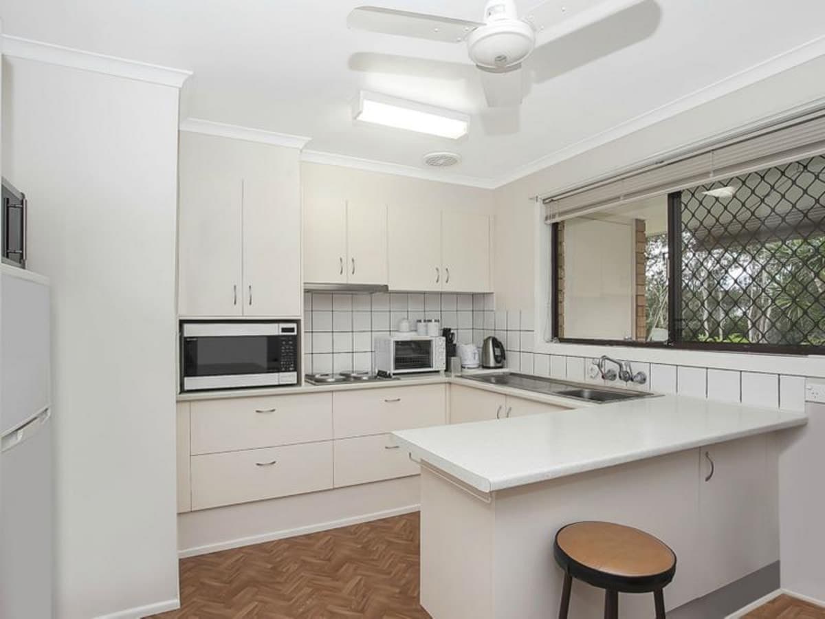 17/170 Bardon Avenue, BURLEIGH WATERS, Burleigh Waters - Thumbnail 5
