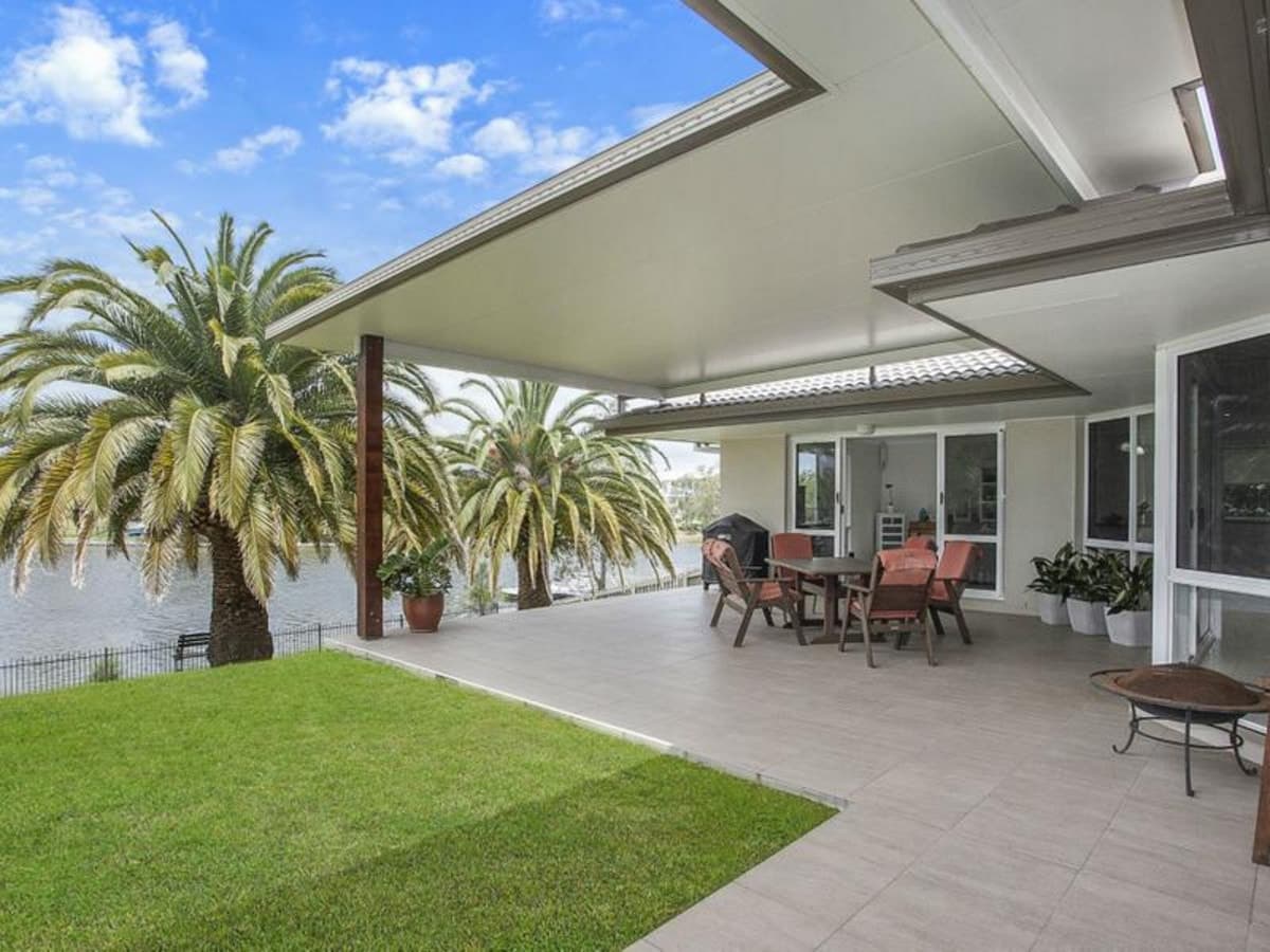 88 Honeyeater Drive, BURLEIGH WATERS, Burleigh Waters - Thumbnail 3