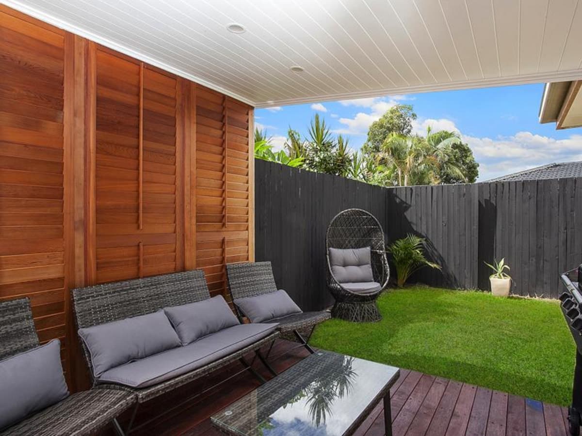 10 Gardendale Crescent, BURLEIGH WATERS, Burleigh Waters - Thumbnail 4