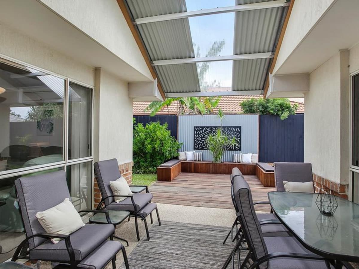 10 Gardendale Crescent, BURLEIGH WATERS, Burleigh Waters - Thumbnail 8