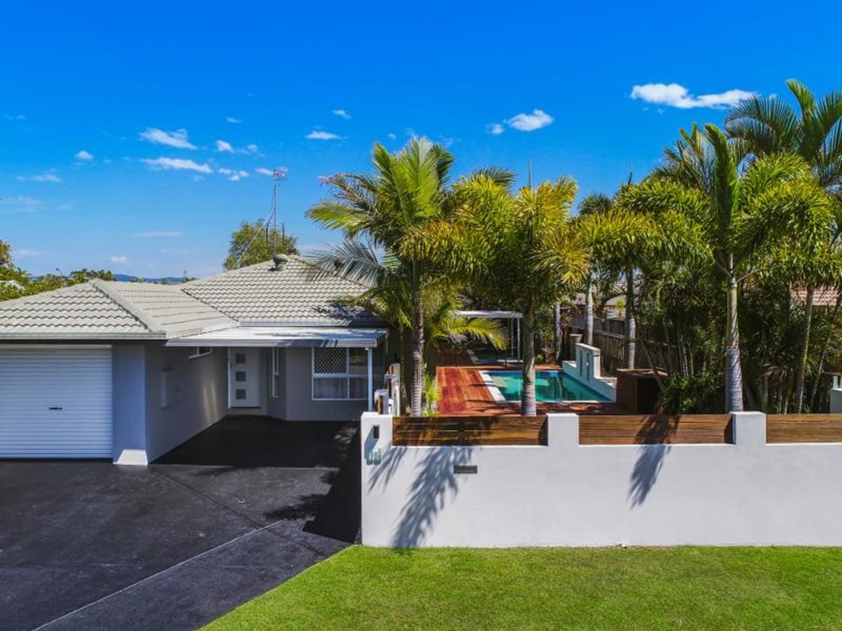 12 Nozomi Street, BURLEIGH WATERS, Burleigh Waters - Image 1