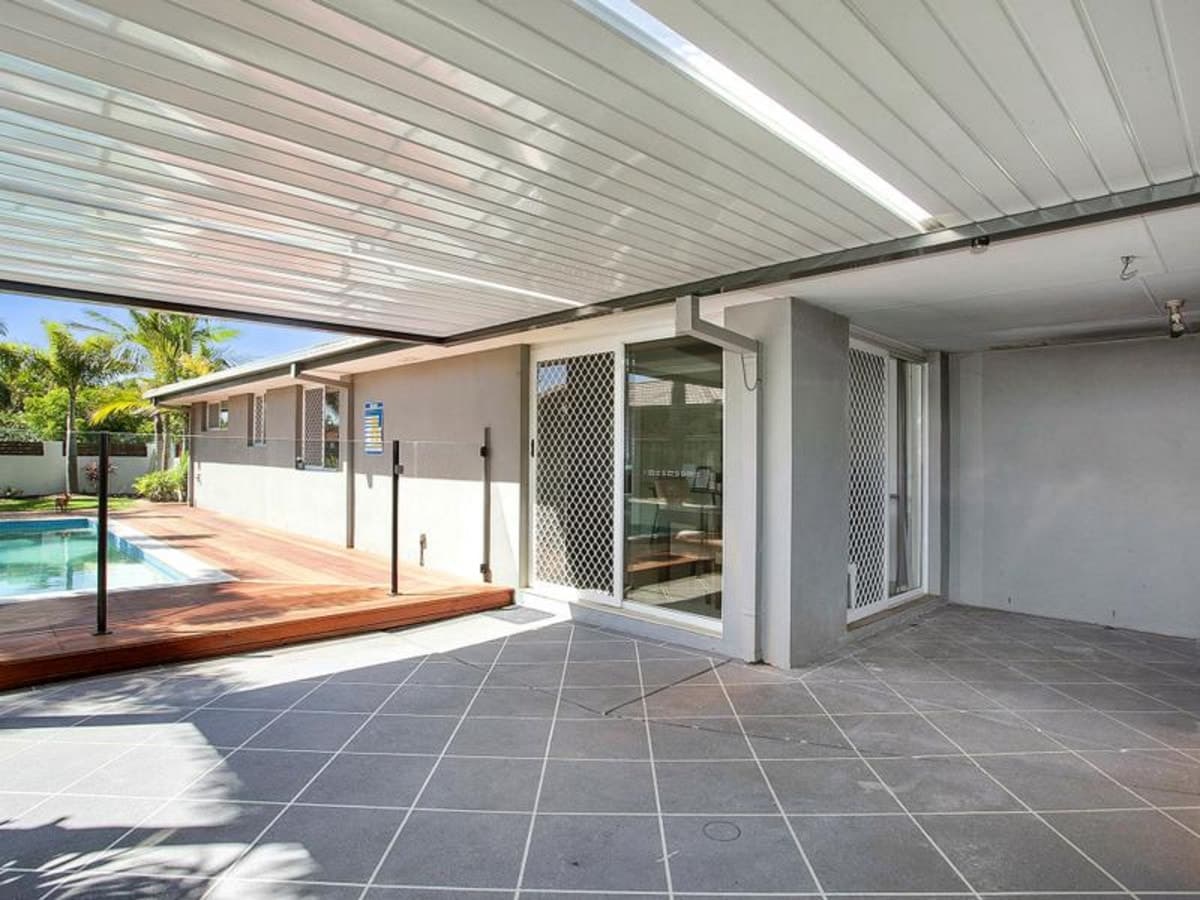 12 Nozomi Street, BURLEIGH WATERS, Burleigh Waters - Thumbnail 3