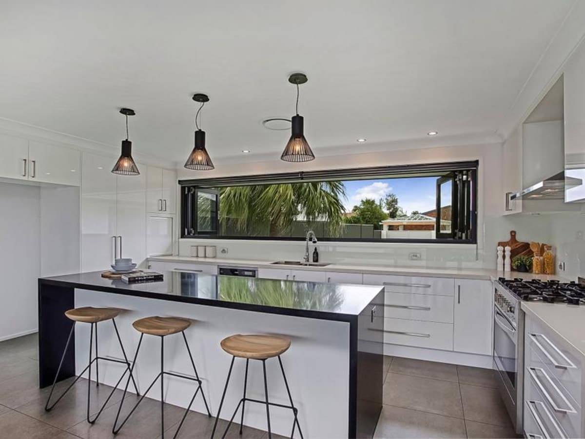 48 Jabiru Avenue, BURLEIGH WATERS, Burleigh Waters - Thumbnail 2