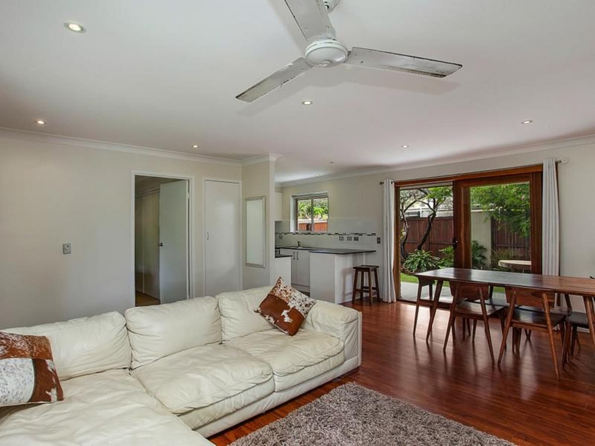 176 Nobby Parade, MIAMI, Miami - Image 1